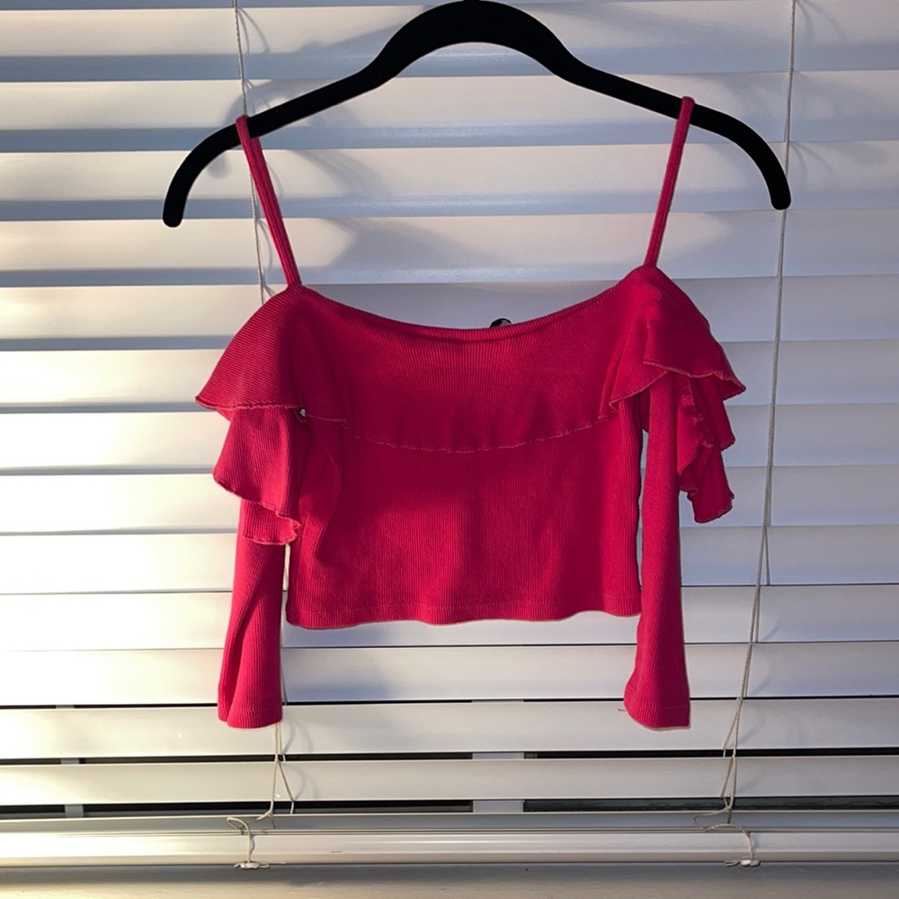 Zara hot pink crop sleeve top